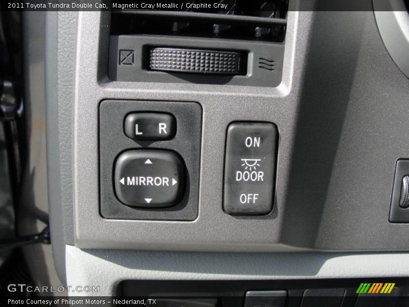 Magnetic Gray Metallic / Graphite Gray 2011 Toyota Tundra Double Cab