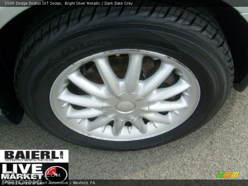 Bright Silver Metallic / Dark Slate Grey 2006 Dodge Stratus SXT Sedan
