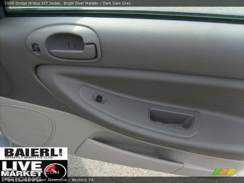 Bright Silver Metallic / Dark Slate Grey 2006 Dodge Stratus SXT Sedan