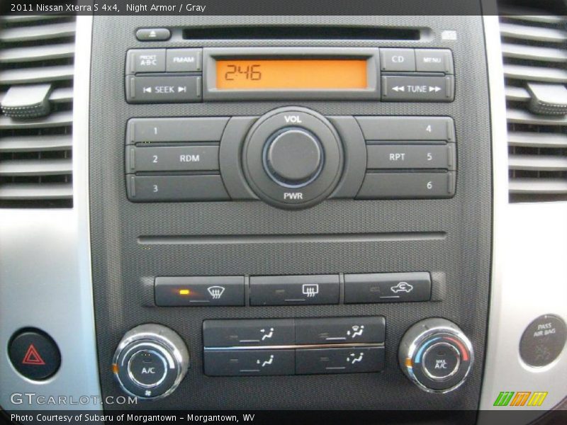 Controls of 2011 Xterra S 4x4