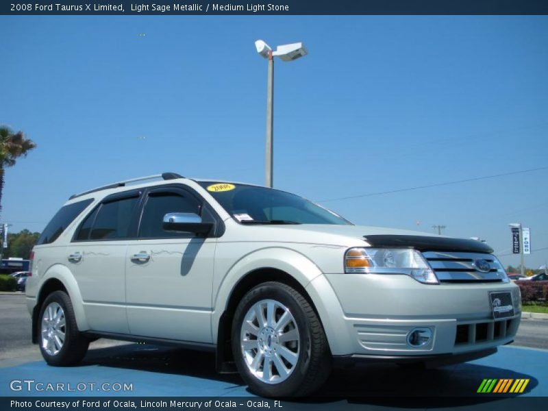 Front 3/4 View of 2008 Taurus X Limited