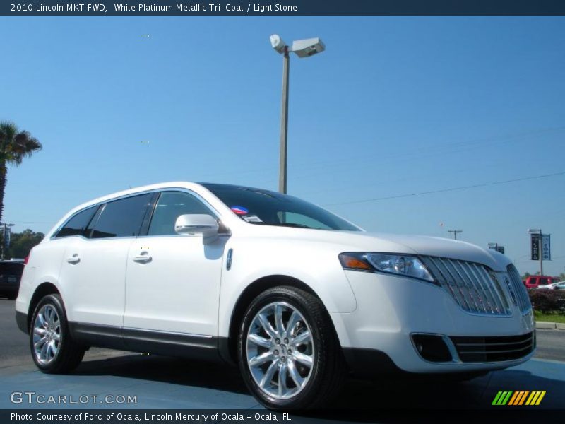 White Platinum Metallic Tri-Coat / Light Stone 2010 Lincoln MKT FWD