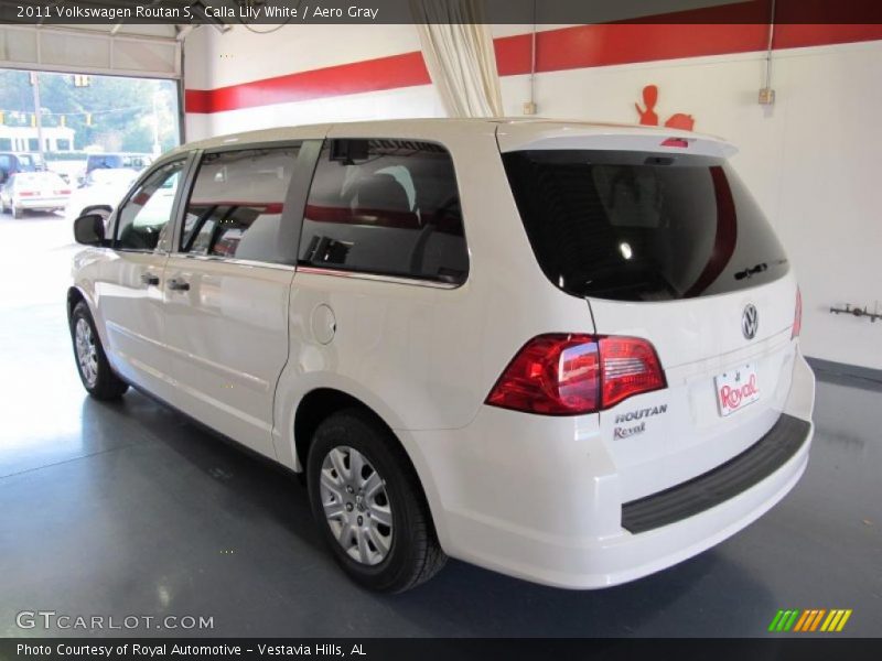 Calla Lily White / Aero Gray 2011 Volkswagen Routan S