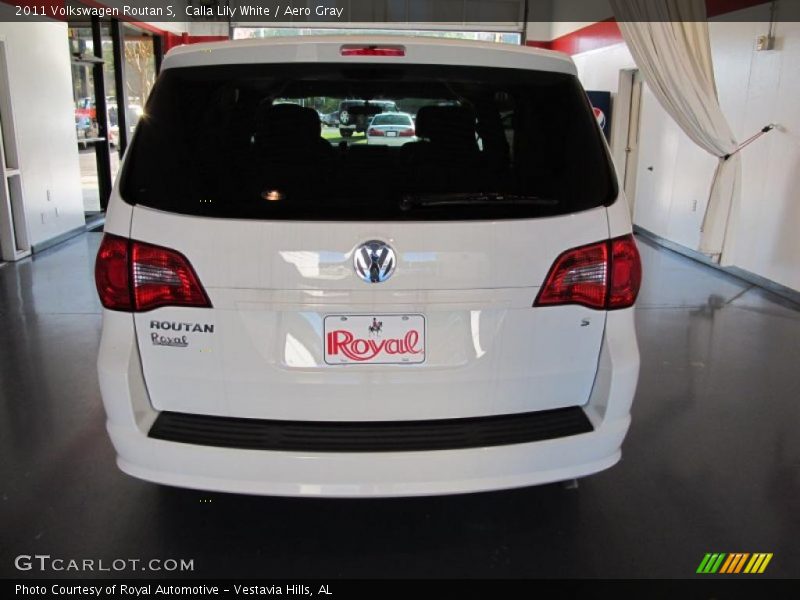 Calla Lily White / Aero Gray 2011 Volkswagen Routan S