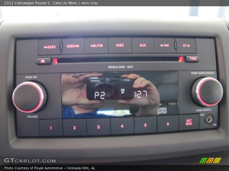 Calla Lily White / Aero Gray 2011 Volkswagen Routan S