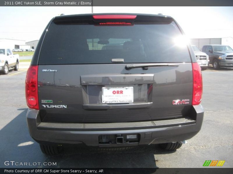 Storm Gray Metallic / Ebony 2011 GMC Yukon SLE