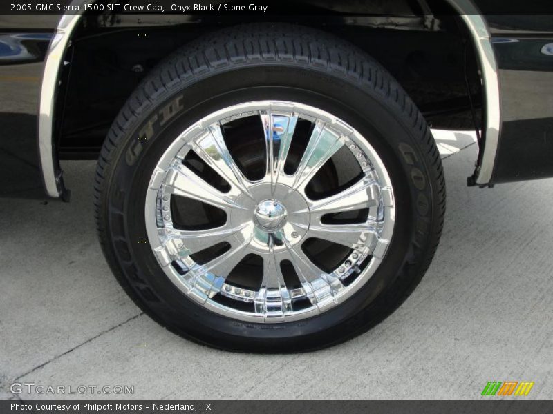 Custom Wheels of 2005 Sierra 1500 SLT Crew Cab