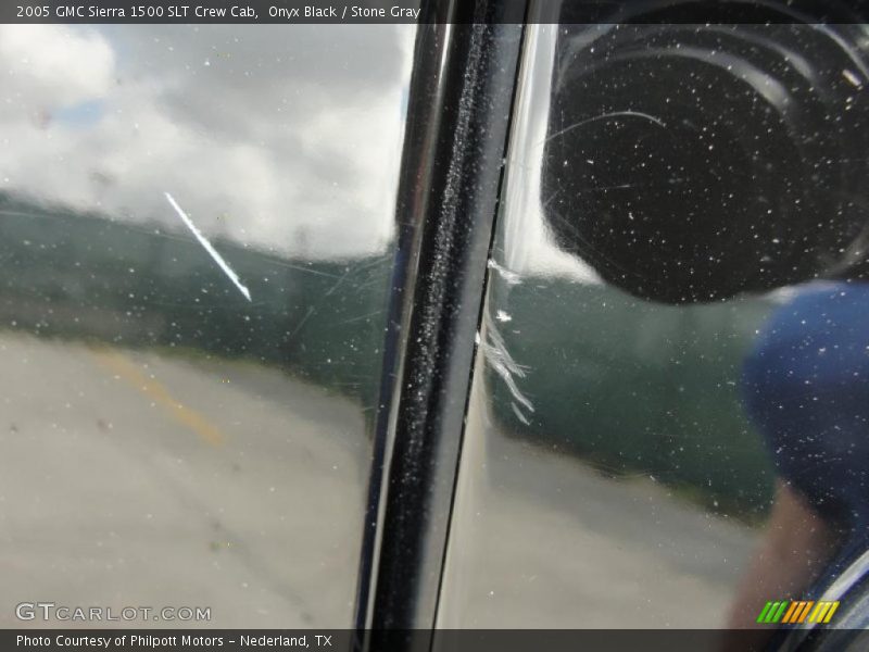 Onyx Black / Stone Gray 2005 GMC Sierra 1500 SLT Crew Cab