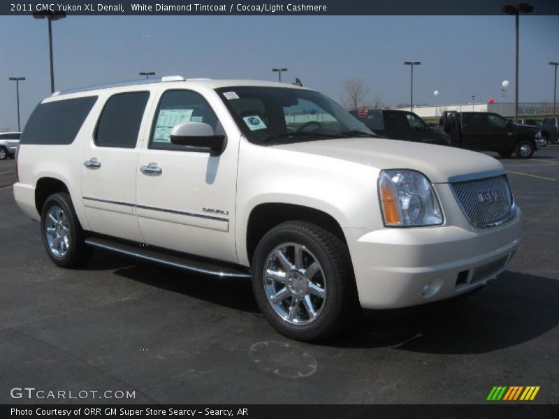White Diamond Tintcoat / Cocoa/Light Cashmere 2011 GMC Yukon XL Denali