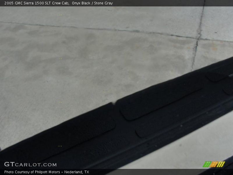 Onyx Black / Stone Gray 2005 GMC Sierra 1500 SLT Crew Cab