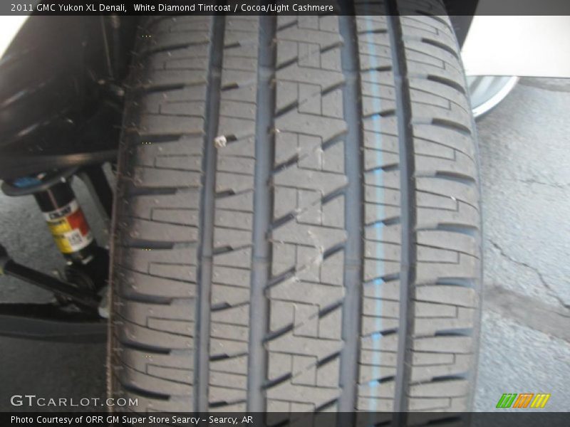 White Diamond Tintcoat / Cocoa/Light Cashmere 2011 GMC Yukon XL Denali