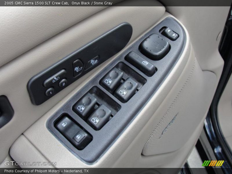 Onyx Black / Stone Gray 2005 GMC Sierra 1500 SLT Crew Cab