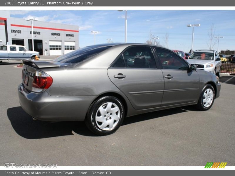 Phantom Gray Pearl / Gray 2005 Toyota Camry SE