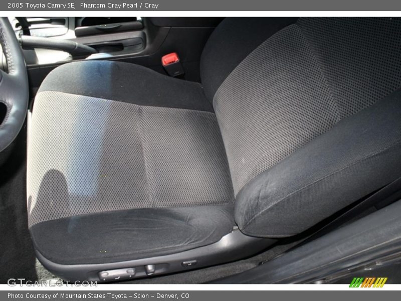 Phantom Gray Pearl / Gray 2005 Toyota Camry SE