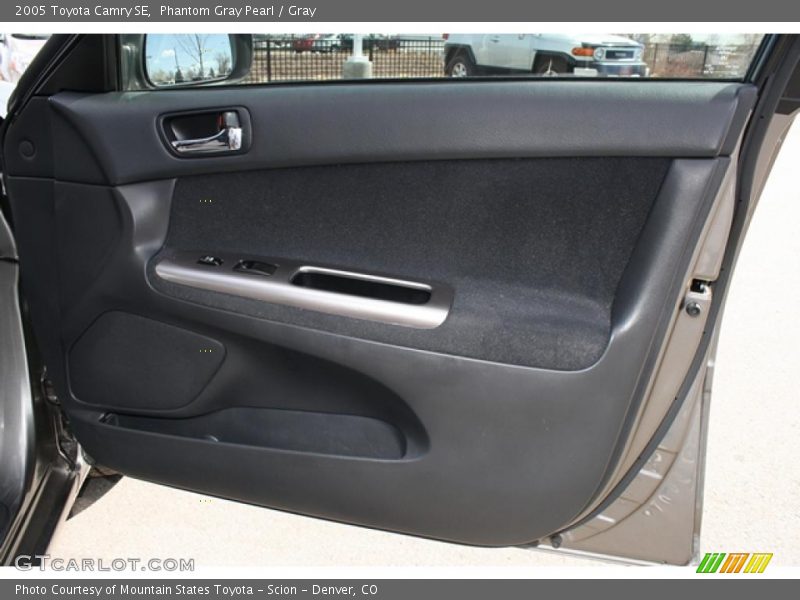 Phantom Gray Pearl / Gray 2005 Toyota Camry SE
