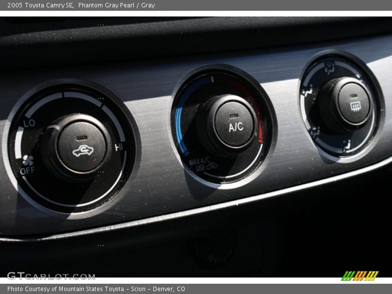 Phantom Gray Pearl / Gray 2005 Toyota Camry SE
