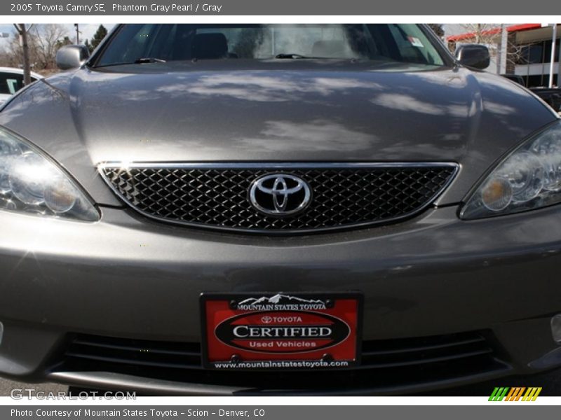 Phantom Gray Pearl / Gray 2005 Toyota Camry SE
