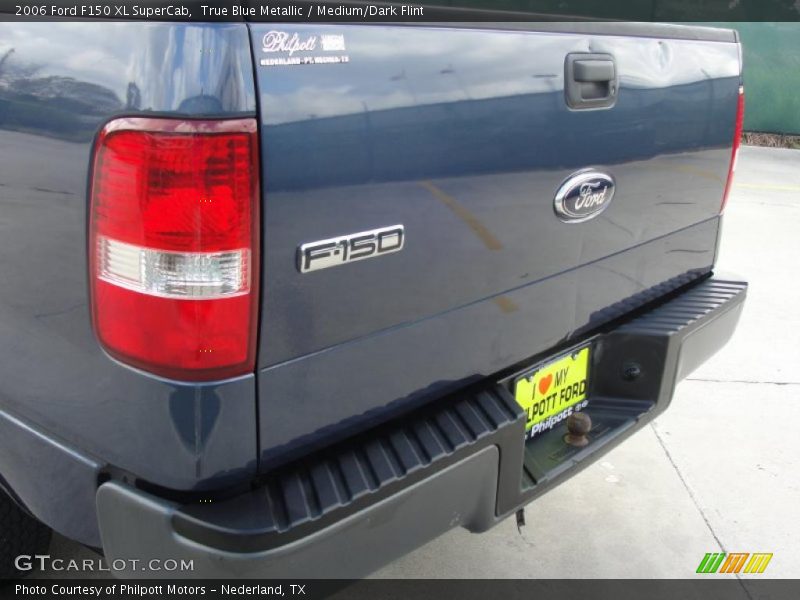 True Blue Metallic / Medium/Dark Flint 2006 Ford F150 XL SuperCab