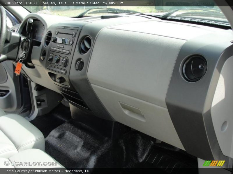 True Blue Metallic / Medium/Dark Flint 2006 Ford F150 XL SuperCab