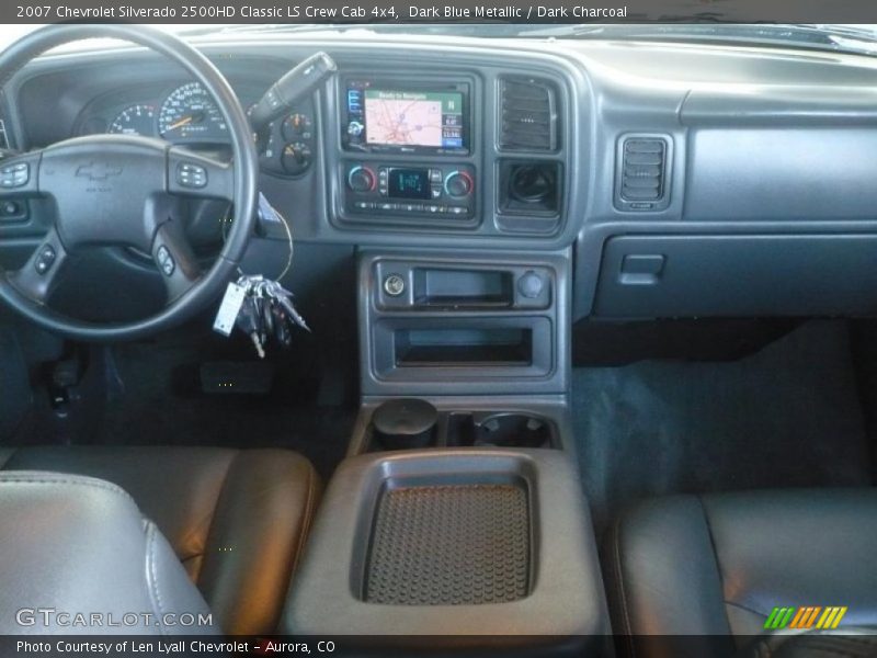 Dark Blue Metallic / Dark Charcoal 2007 Chevrolet Silverado 2500HD Classic LS Crew Cab 4x4