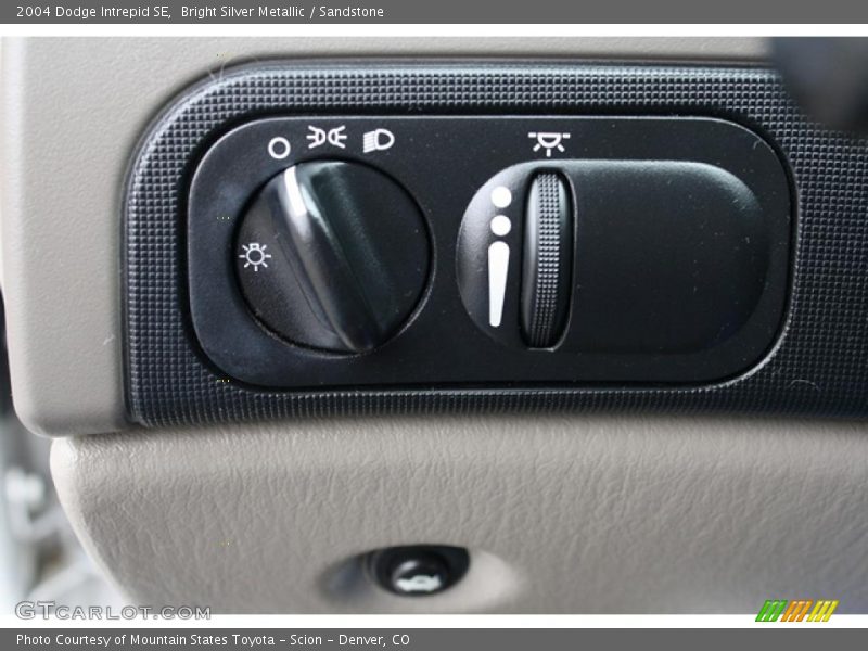 Controls of 2004 Intrepid SE