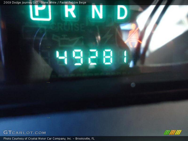 Stone White / Pastel Pebble Beige 2009 Dodge Journey SXT