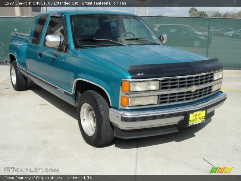 Front 3/4 View of 1993 C/K C1500 Extended Cab