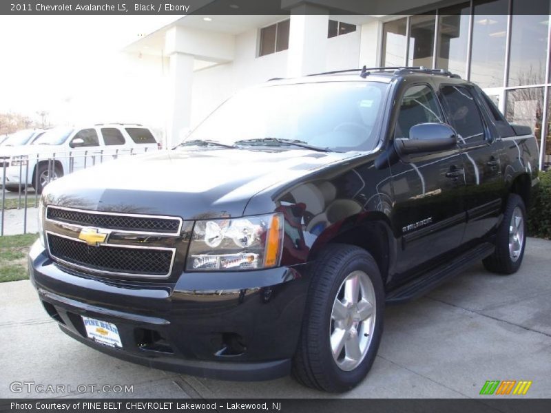 Black / Ebony 2011 Chevrolet Avalanche LS