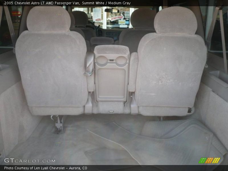  2005 Astro LT AWD Passenger Van Trunk