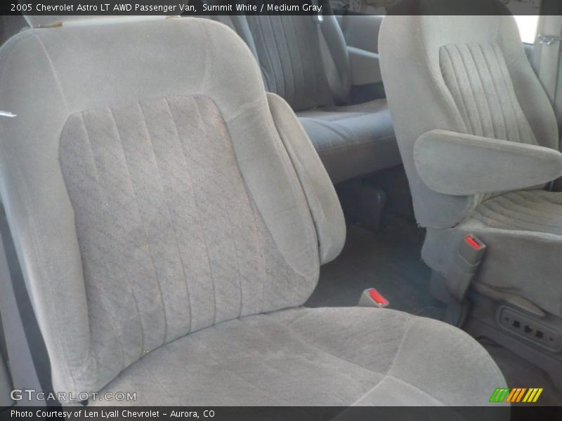  2005 Astro LT AWD Passenger Van Medium Gray Interior