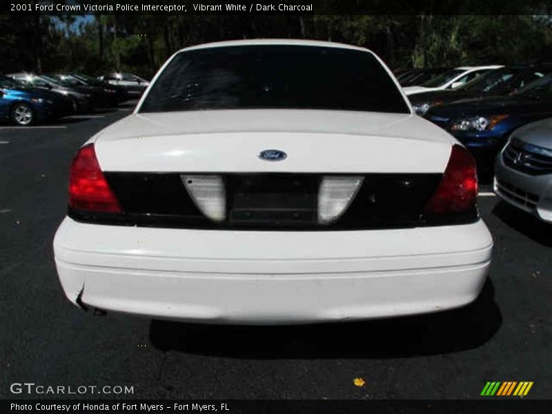 Vibrant White / Dark Charcoal 2001 Ford Crown Victoria Police Interceptor