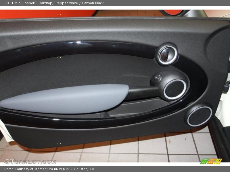 Pepper White / Carbon Black 2011 Mini Cooper S Hardtop