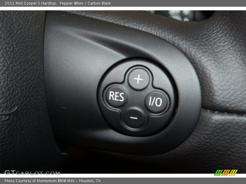 Pepper White / Carbon Black 2011 Mini Cooper S Hardtop