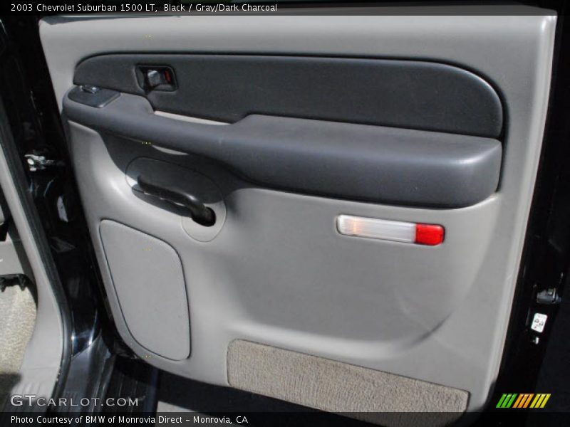 Black / Gray/Dark Charcoal 2003 Chevrolet Suburban 1500 LT