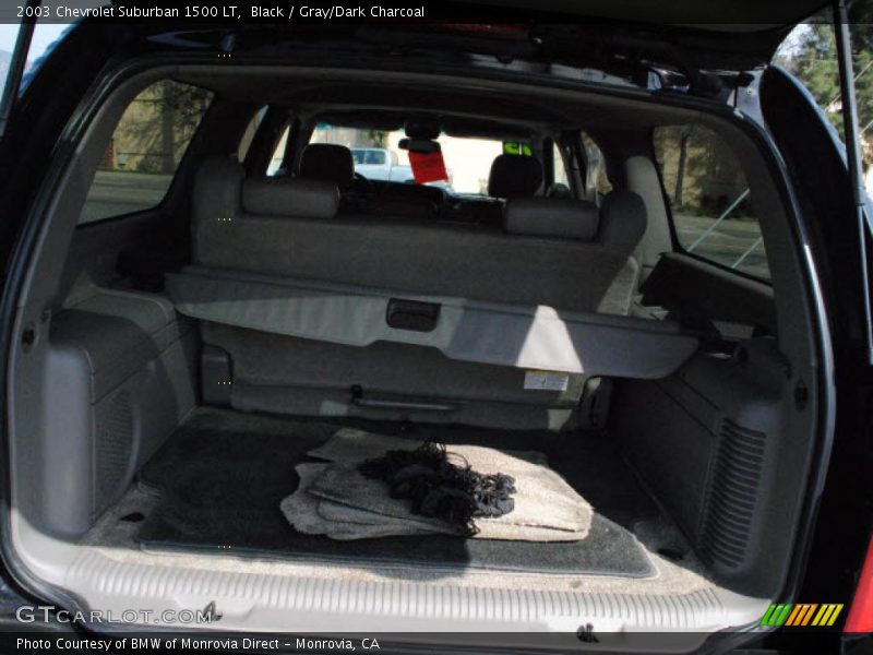 Black / Gray/Dark Charcoal 2003 Chevrolet Suburban 1500 LT