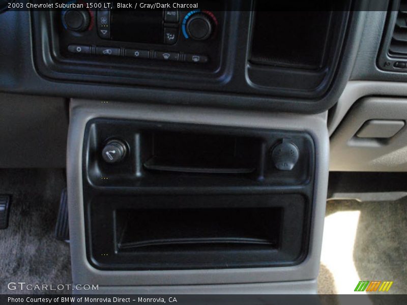 Black / Gray/Dark Charcoal 2003 Chevrolet Suburban 1500 LT