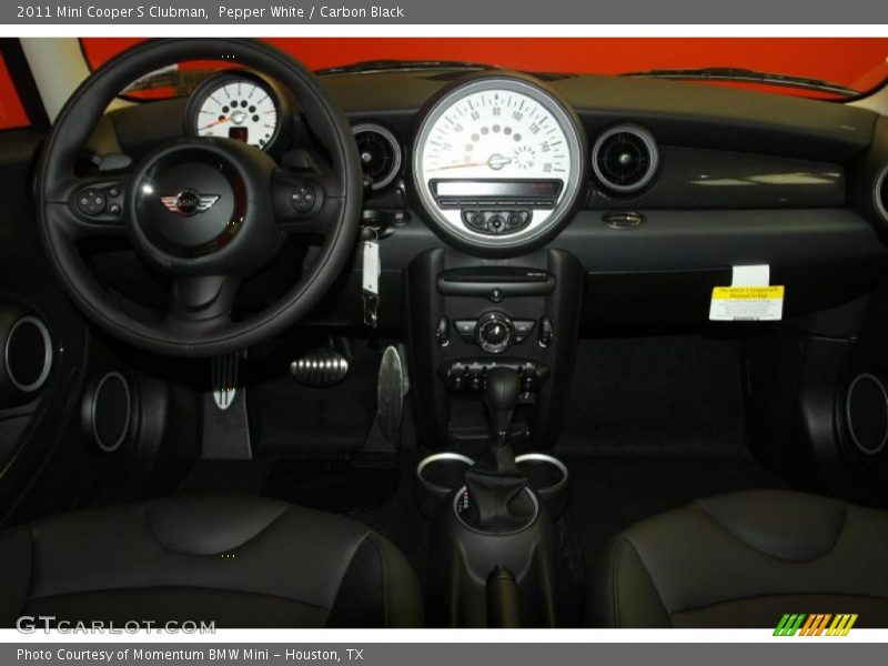 Pepper White / Carbon Black 2011 Mini Cooper S Clubman