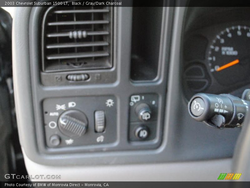 Black / Gray/Dark Charcoal 2003 Chevrolet Suburban 1500 LT