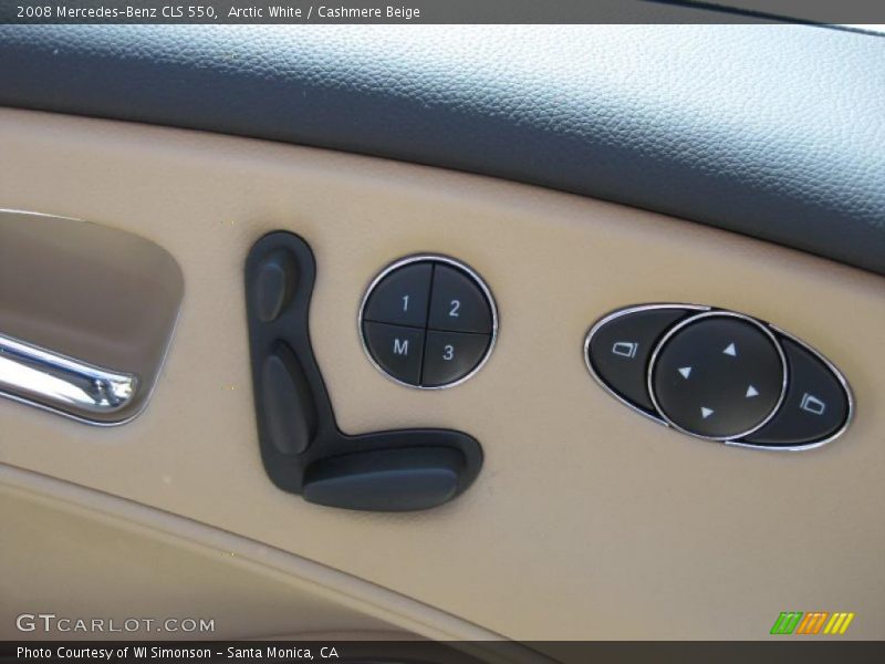 Arctic White / Cashmere Beige 2008 Mercedes-Benz CLS 550