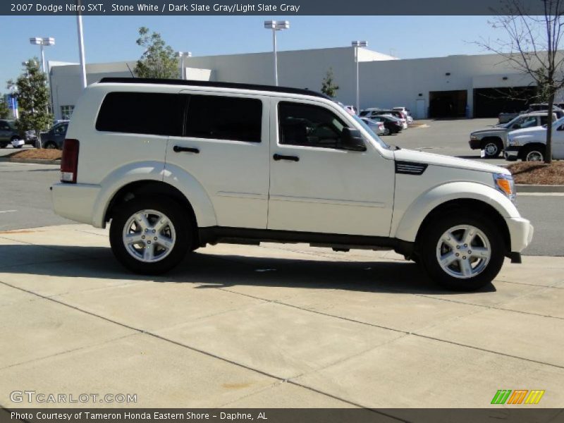 Stone White / Dark Slate Gray/Light Slate Gray 2007 Dodge Nitro SXT
