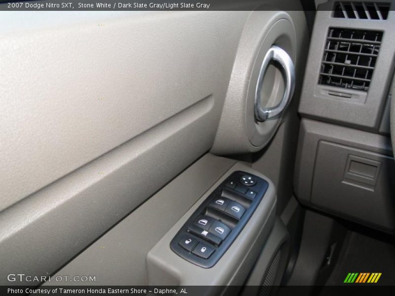 Stone White / Dark Slate Gray/Light Slate Gray 2007 Dodge Nitro SXT