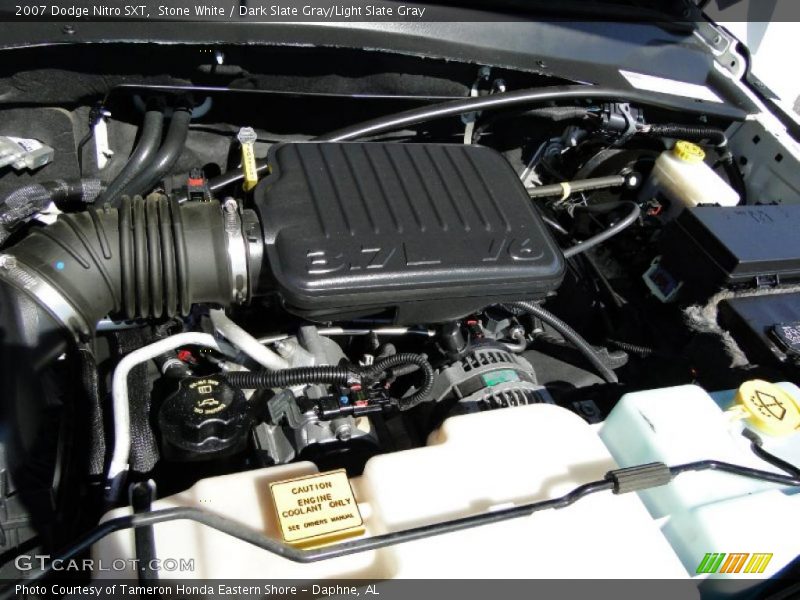 Stone White / Dark Slate Gray/Light Slate Gray 2007 Dodge Nitro SXT
