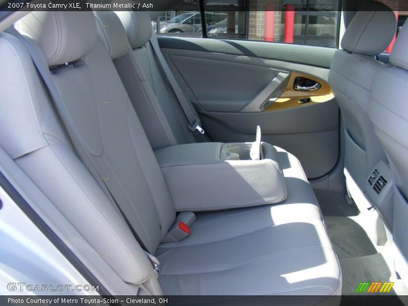Titanium Metallic / Ash 2007 Toyota Camry XLE