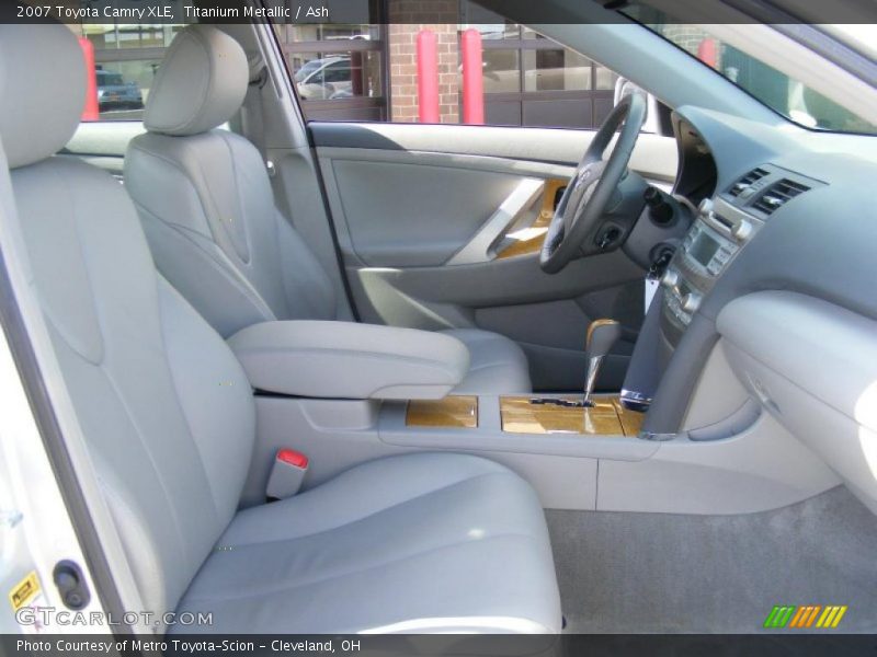 Titanium Metallic / Ash 2007 Toyota Camry XLE