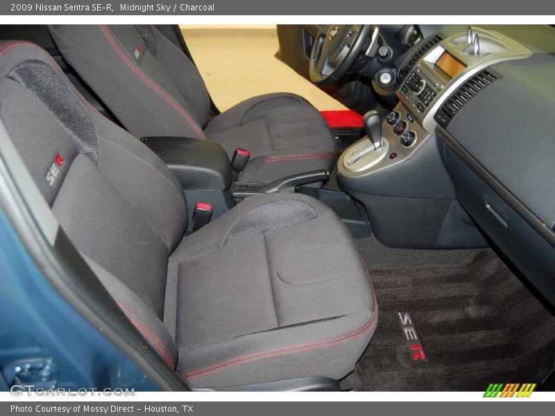  2009 Sentra SE-R Charcoal Interior