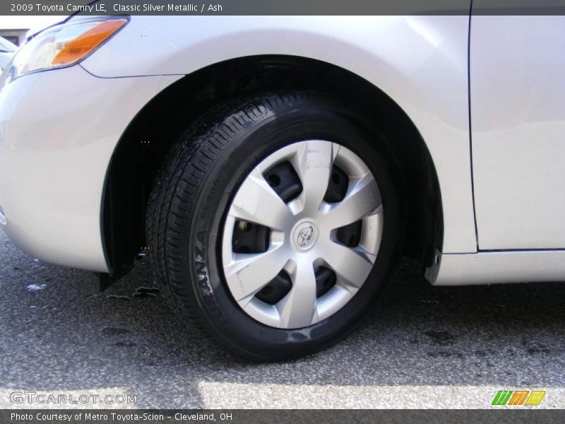 Classic Silver Metallic / Ash 2009 Toyota Camry LE