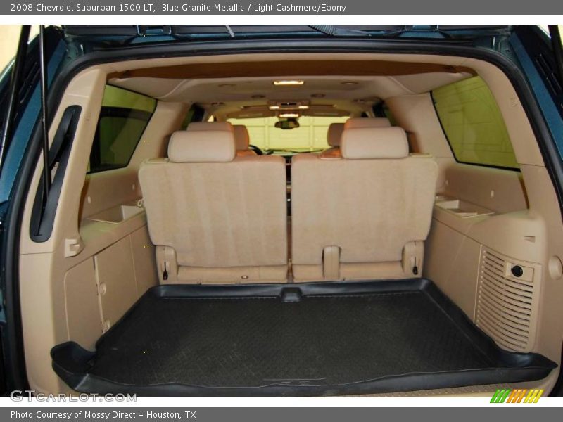  2008 Suburban 1500 LT Trunk
