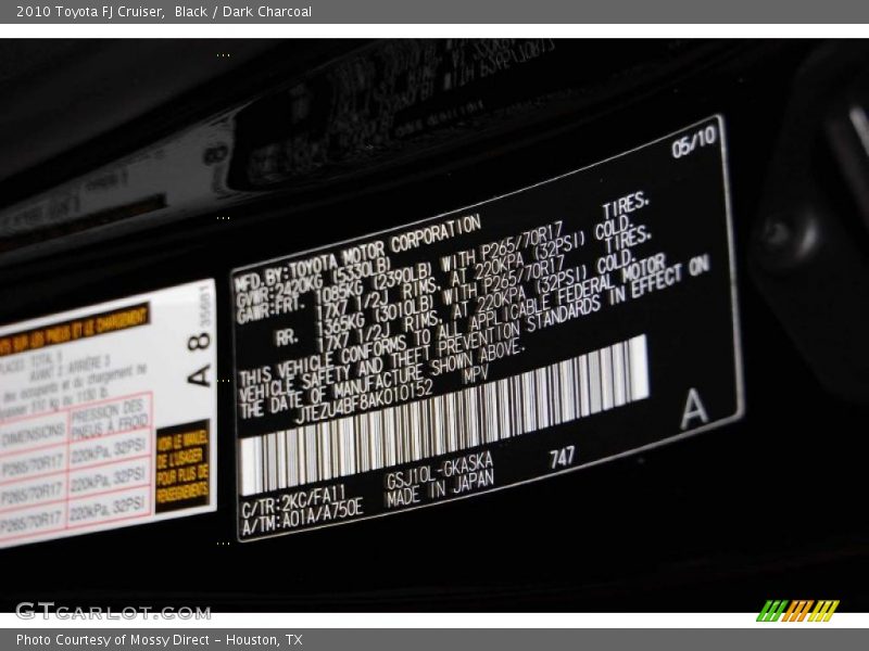 Black / Dark Charcoal 2010 Toyota FJ Cruiser