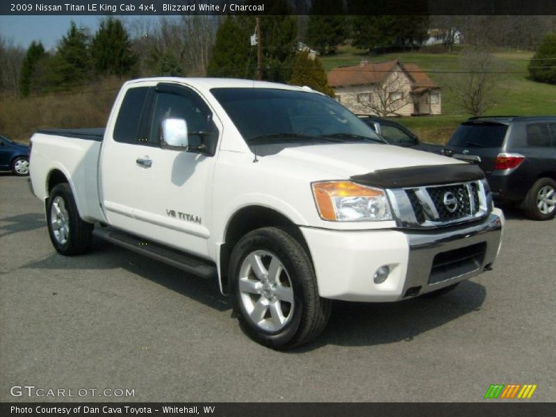 Blizzard White / Charcoal 2009 Nissan Titan LE King Cab 4x4