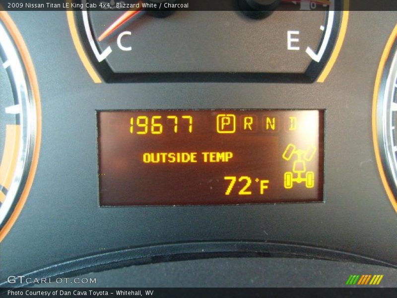 Blizzard White / Charcoal 2009 Nissan Titan LE King Cab 4x4